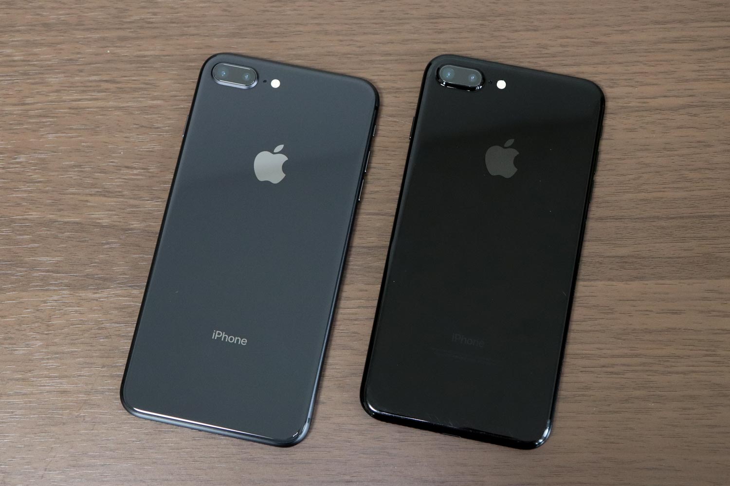 iPhone 8 Plus vs iPhone 7 Plus 本体比較1
