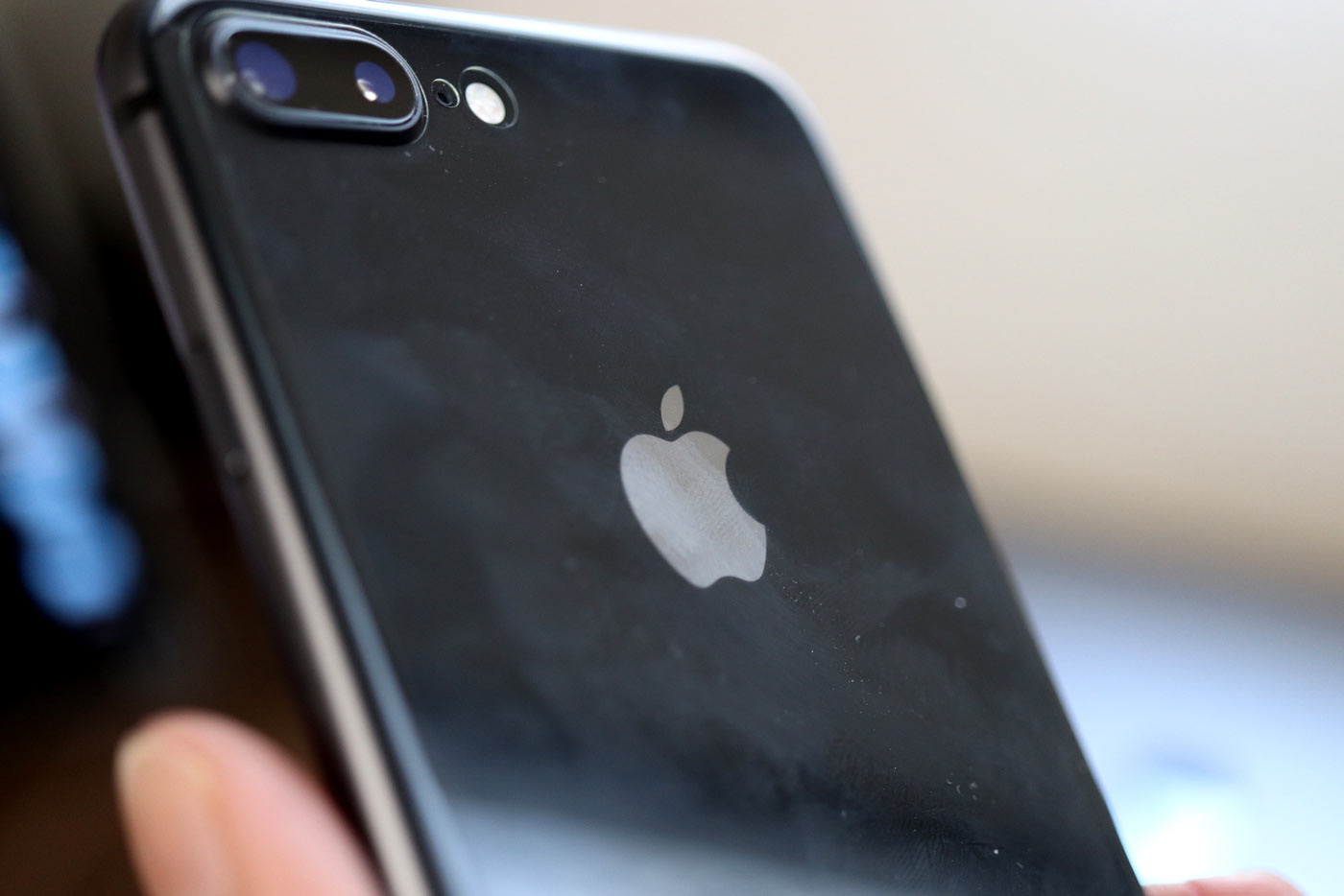 iPhone 8 Plus ブラックの指紋