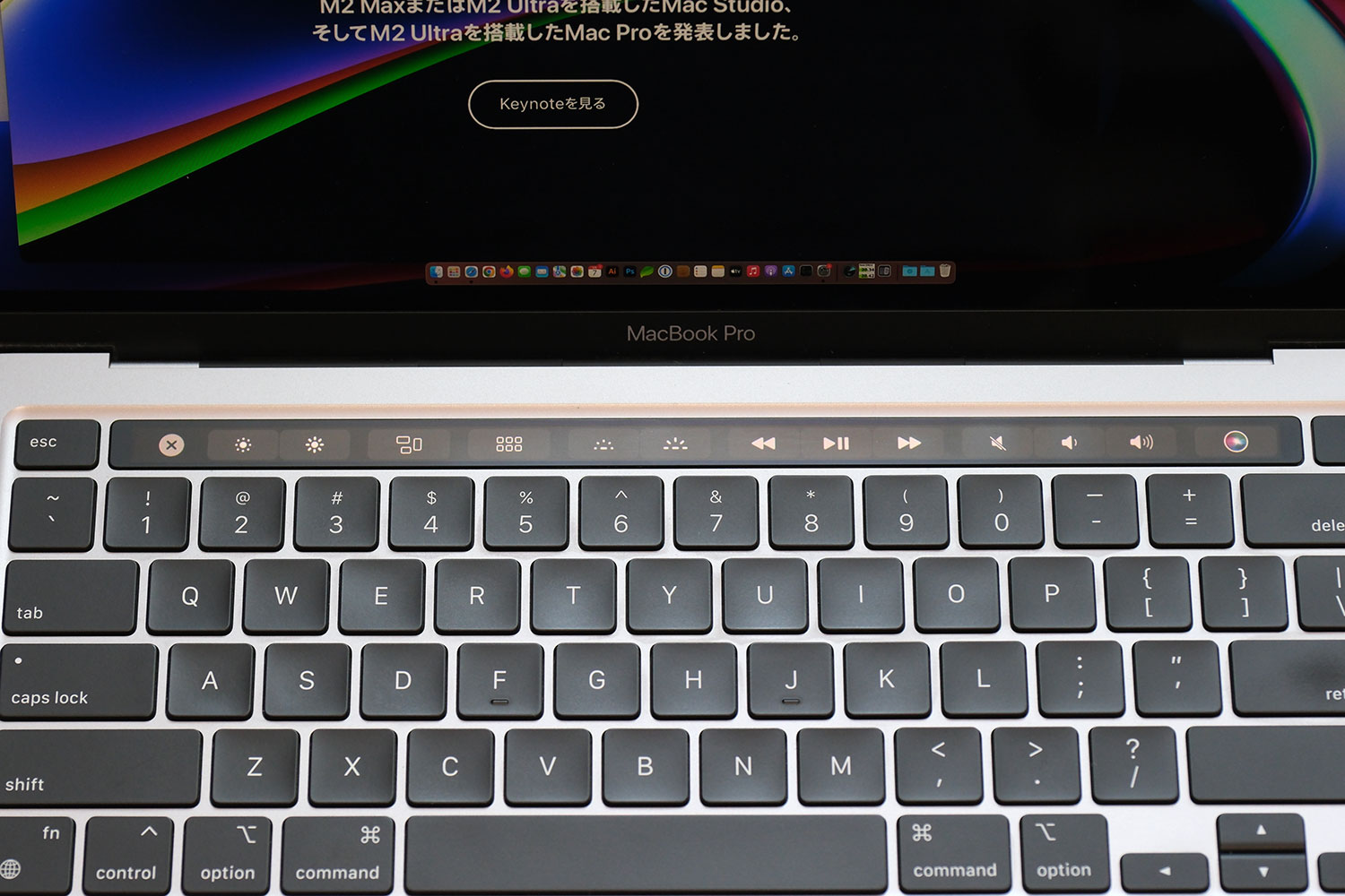 MacBook Pro 13インチ Touch Bar