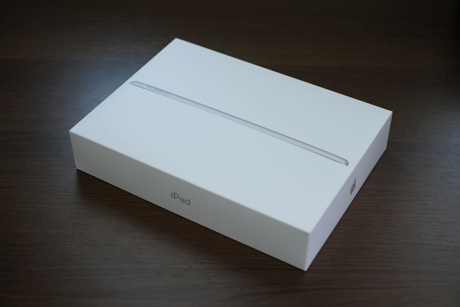 iPad（第6世代）パッケージデザイン