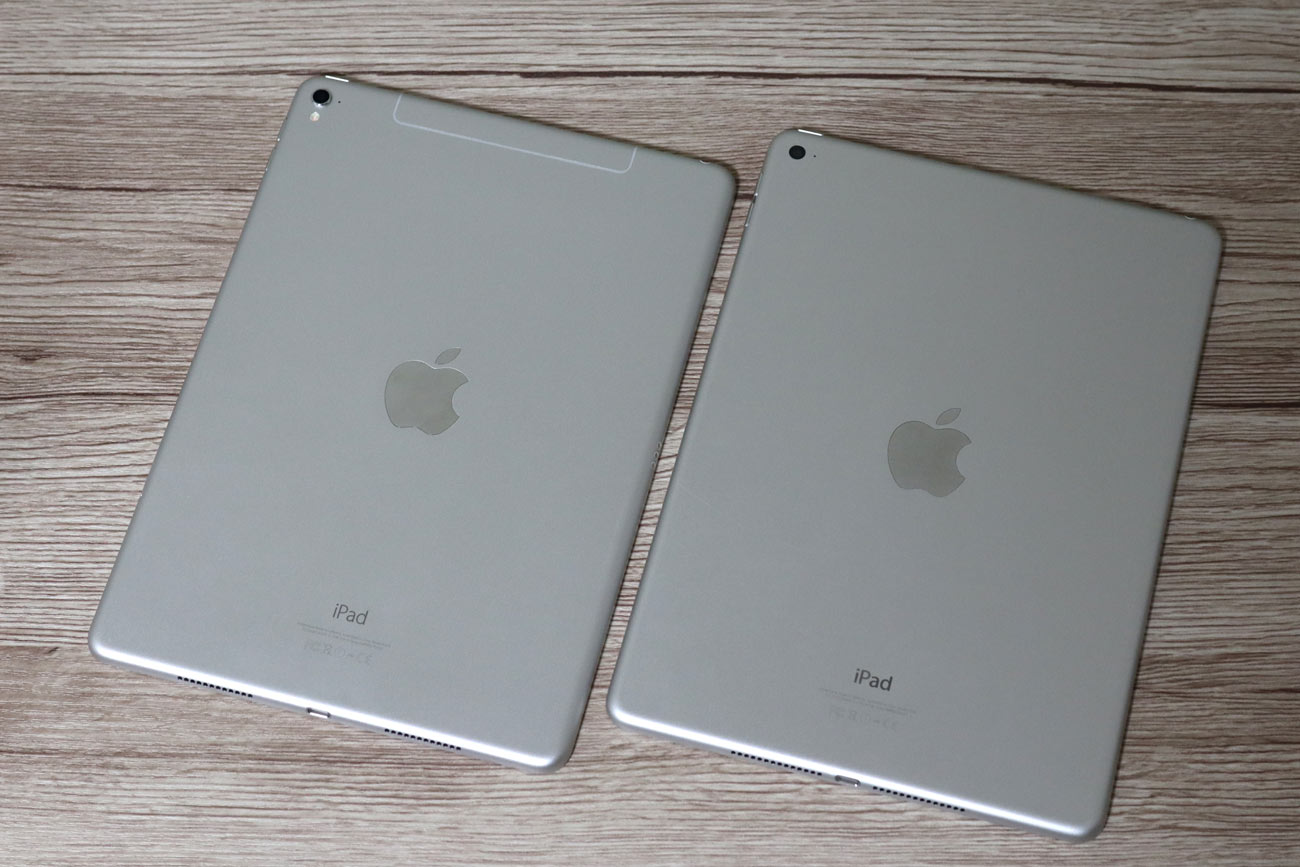 iPad Pro 9.7とiPad Air 2 背面パネルの比較