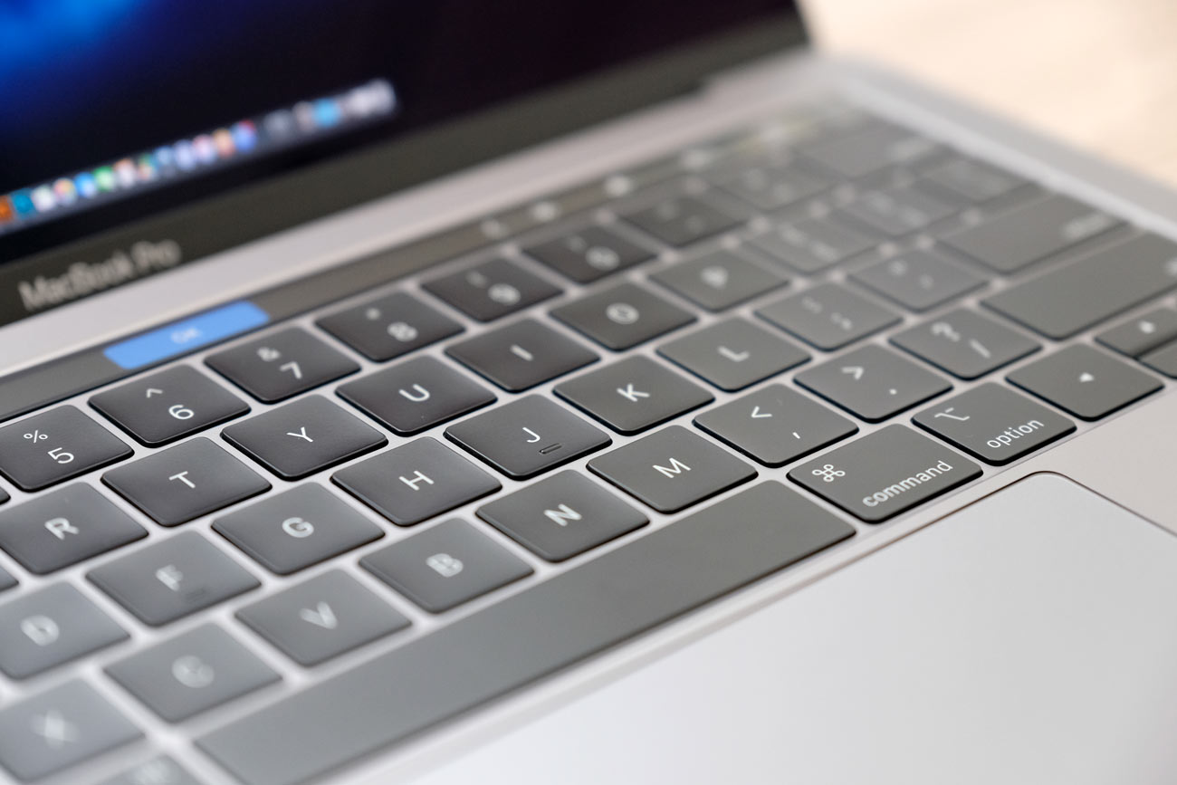 MacBook Pro 13インチのバタフライ構造のキーボード