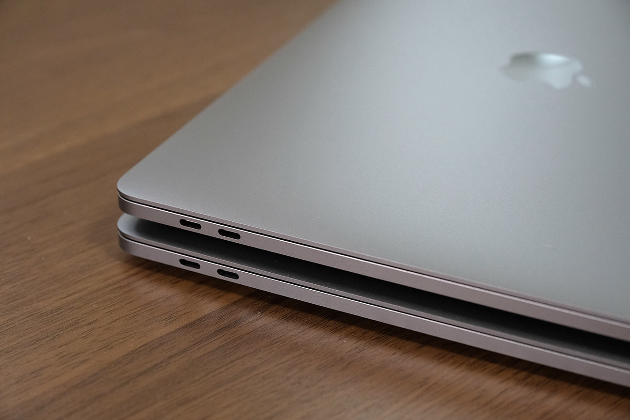 MacBook Pro 13インチ（2019）vs（2018）本体左サイドを比較