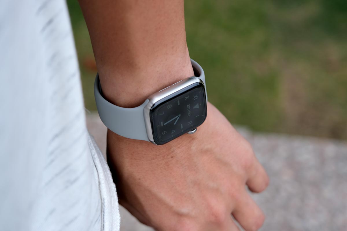 Apple Watch セルラーモデルならランニングに通信ができる