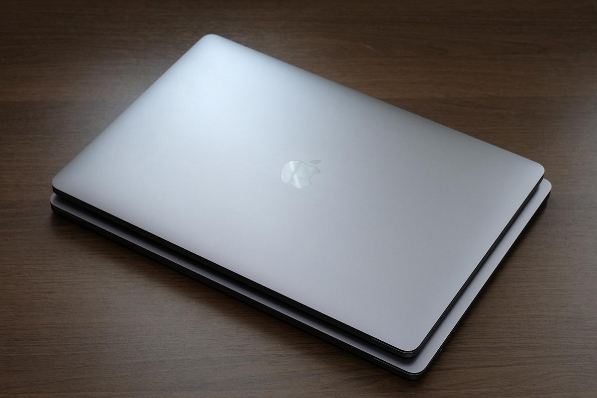 MacBook Pro 15インチと16インチ のサイズ差