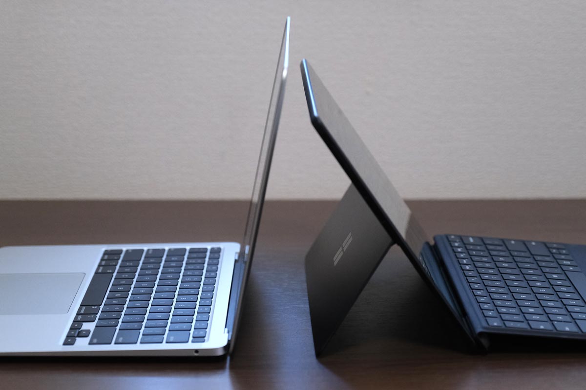 MacBookとSurfaceの構造の違い