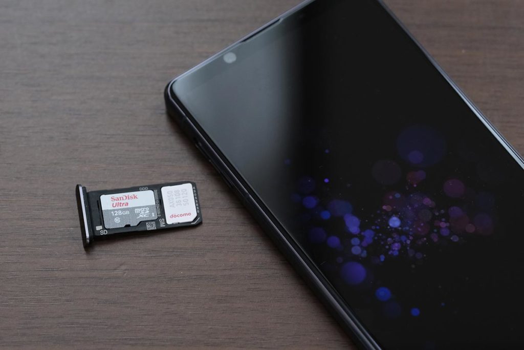 microSDカードとnanoSIM