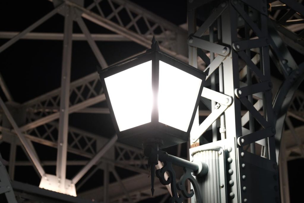 X-T4で夜の街灯を撮影