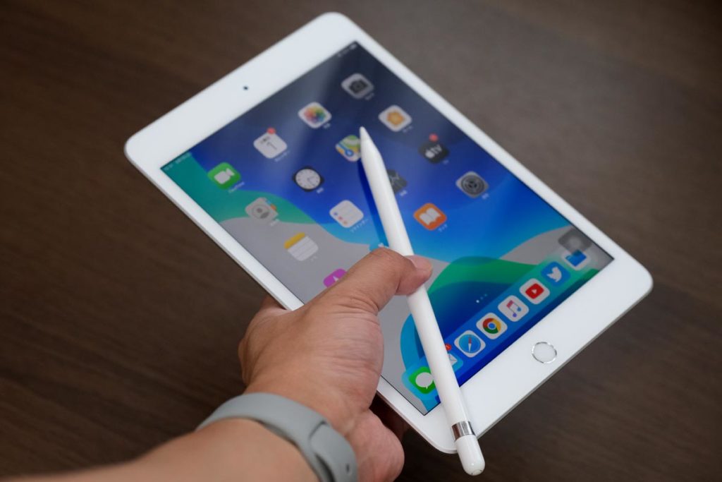 iPad mini（第5世代）のサイズ感