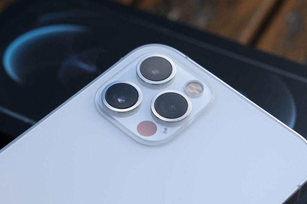 iPhone 12 Proのリアカメラのデザイン