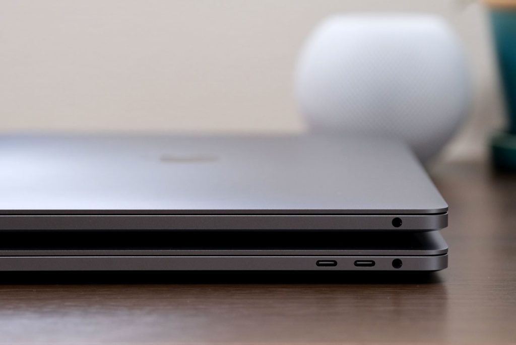 MacBook Pro 13インチ 右側のUSB-Cポート
