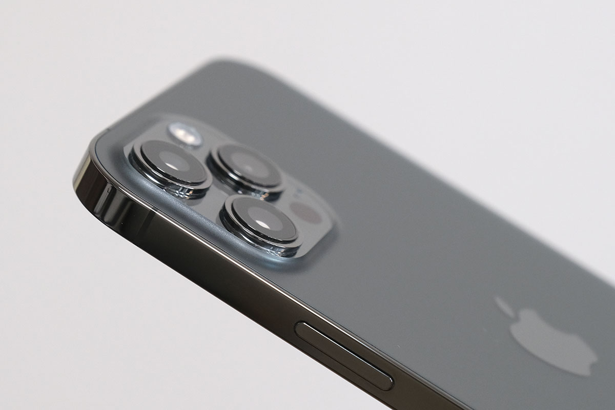 iPhone 12 Pro Maxのリアカメラ