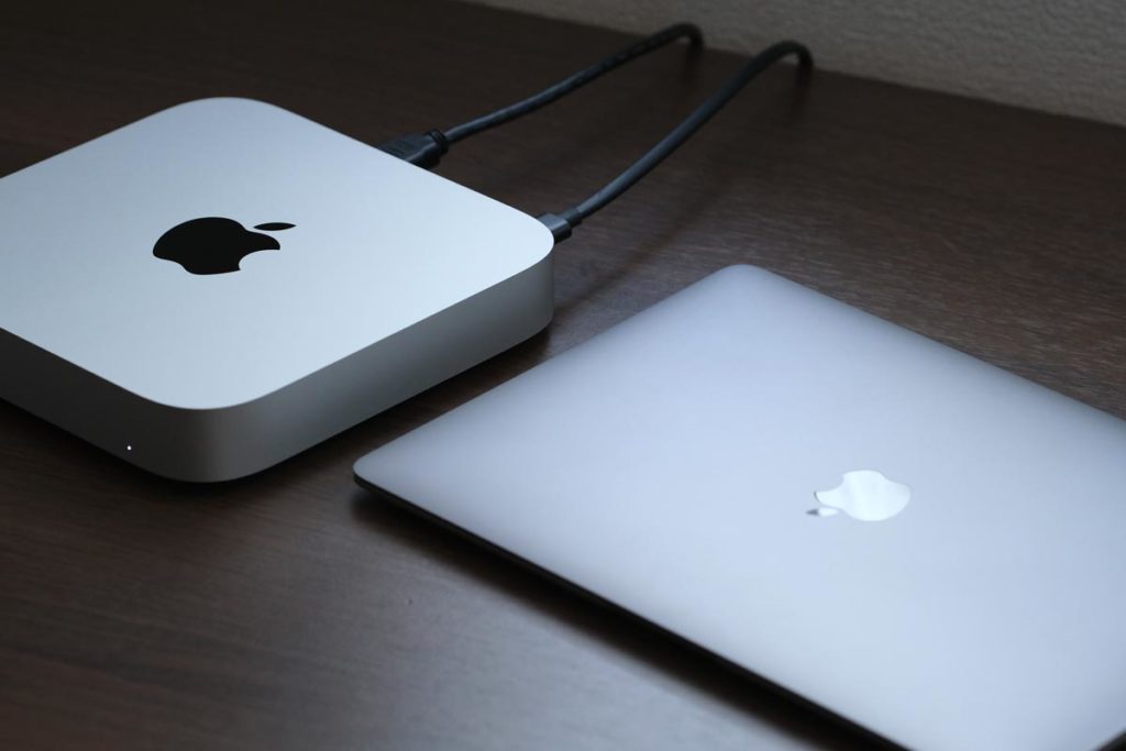 Mac miniとMacBook Air