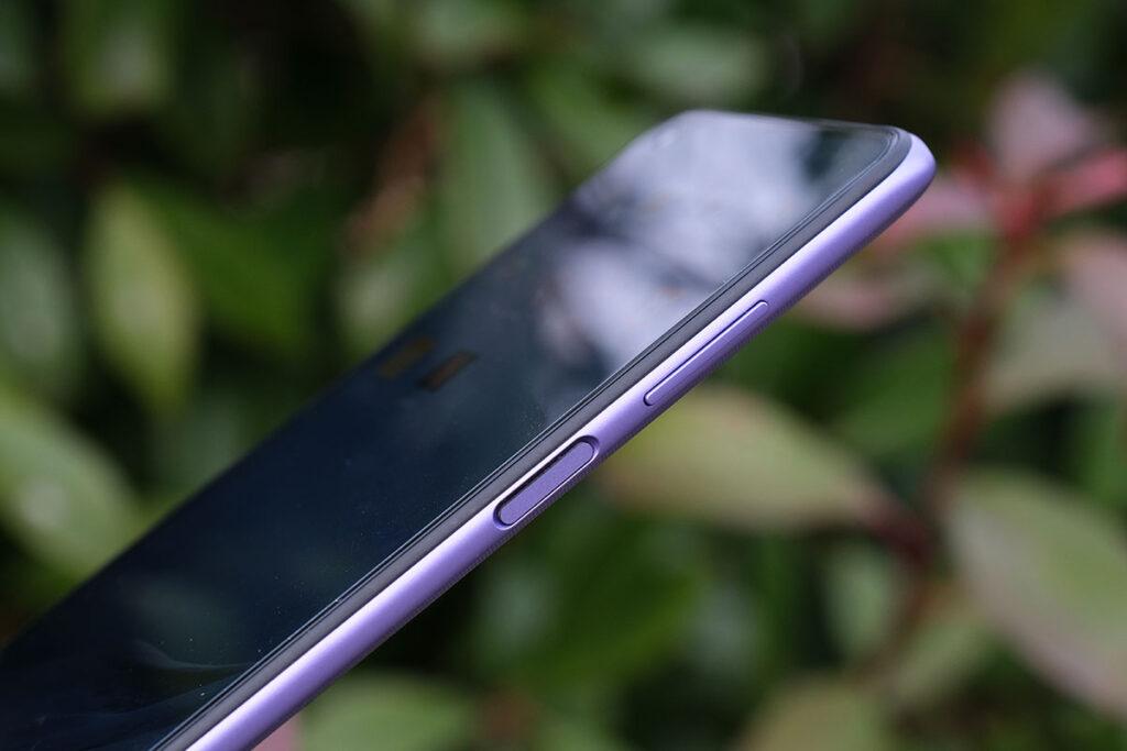 Redmi Note 9T 5G 筐体右側