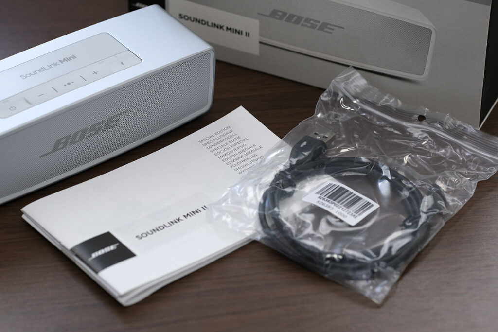 Bose SoundLink Mini II 付属品