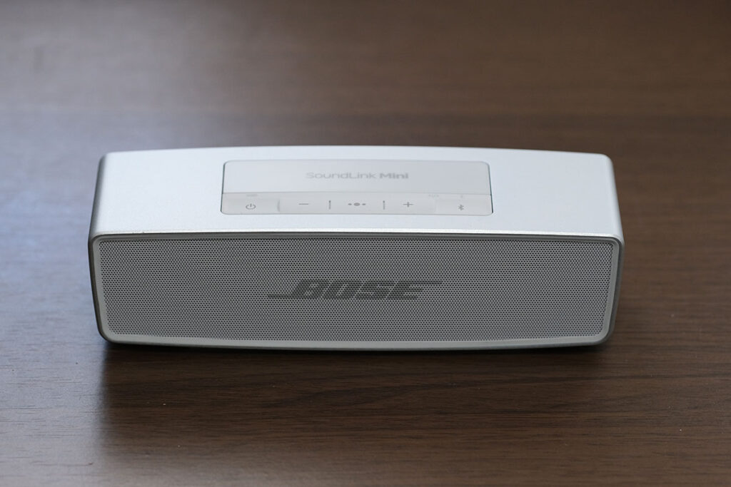 Bose SoundLink Mini II 正面デザイン