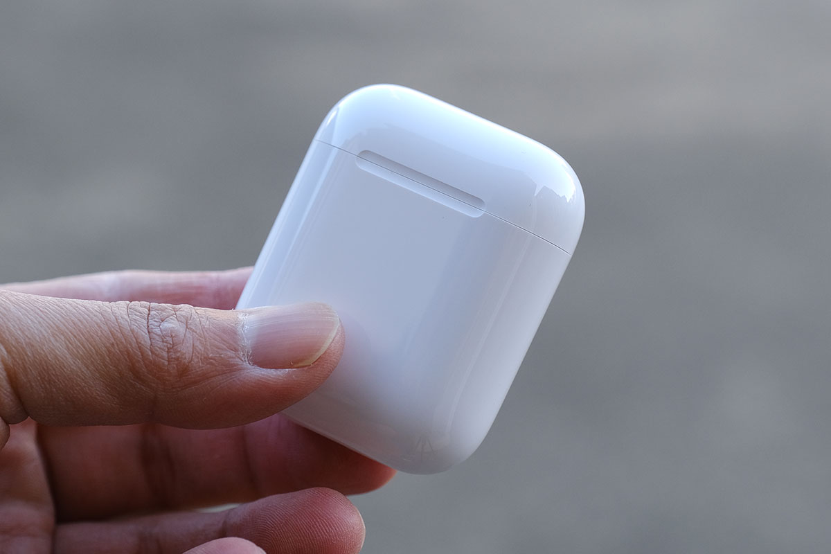 AirPods（第2世代）の充電ケース