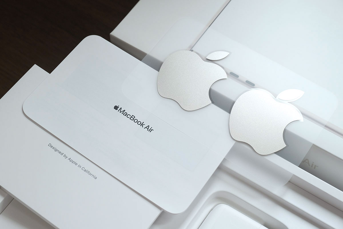 MacBook Air（M2）Appleロゴシール