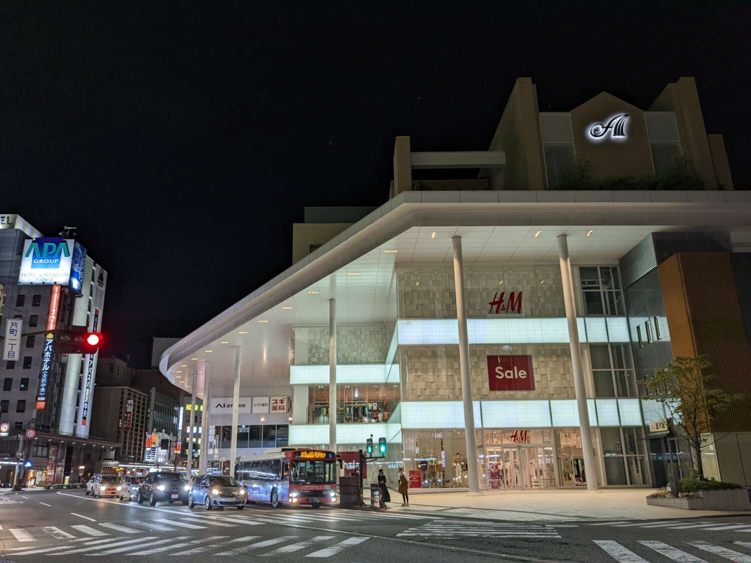 Pixel 6aの広角カメラで夜の街を撮影