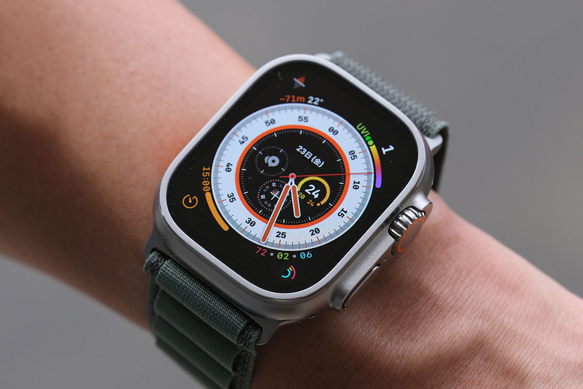 Apple Watch Ultra 有機ELディスプレイ