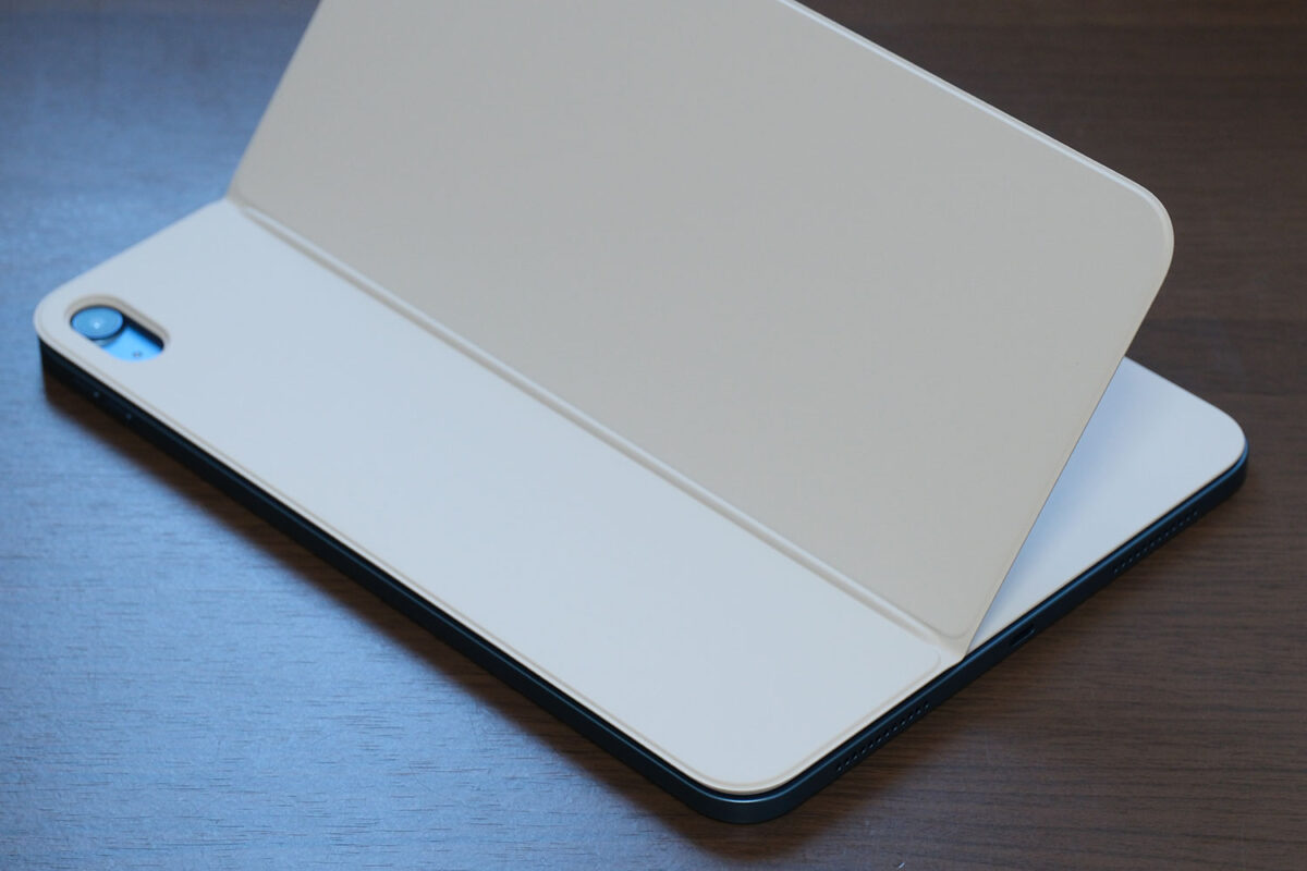 iPad（第10世代）とMagic Keyboard Folio