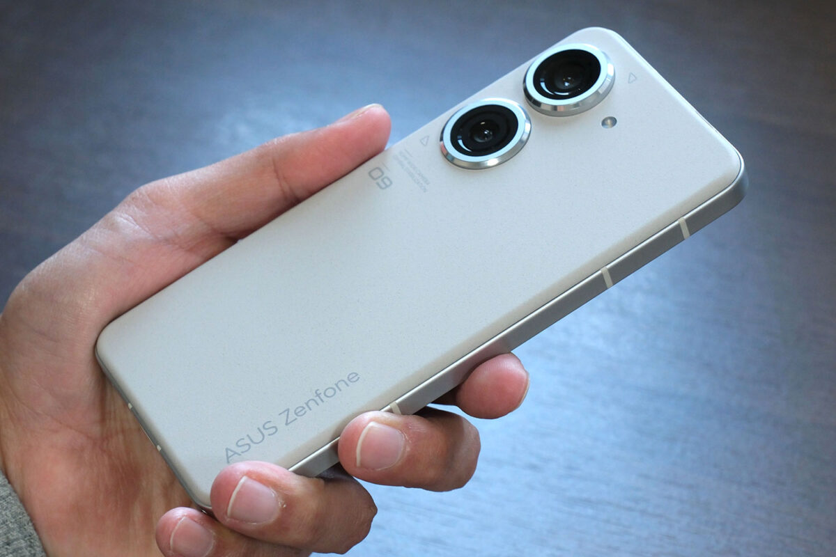 Zenfone 9 背面パネルのデザイン