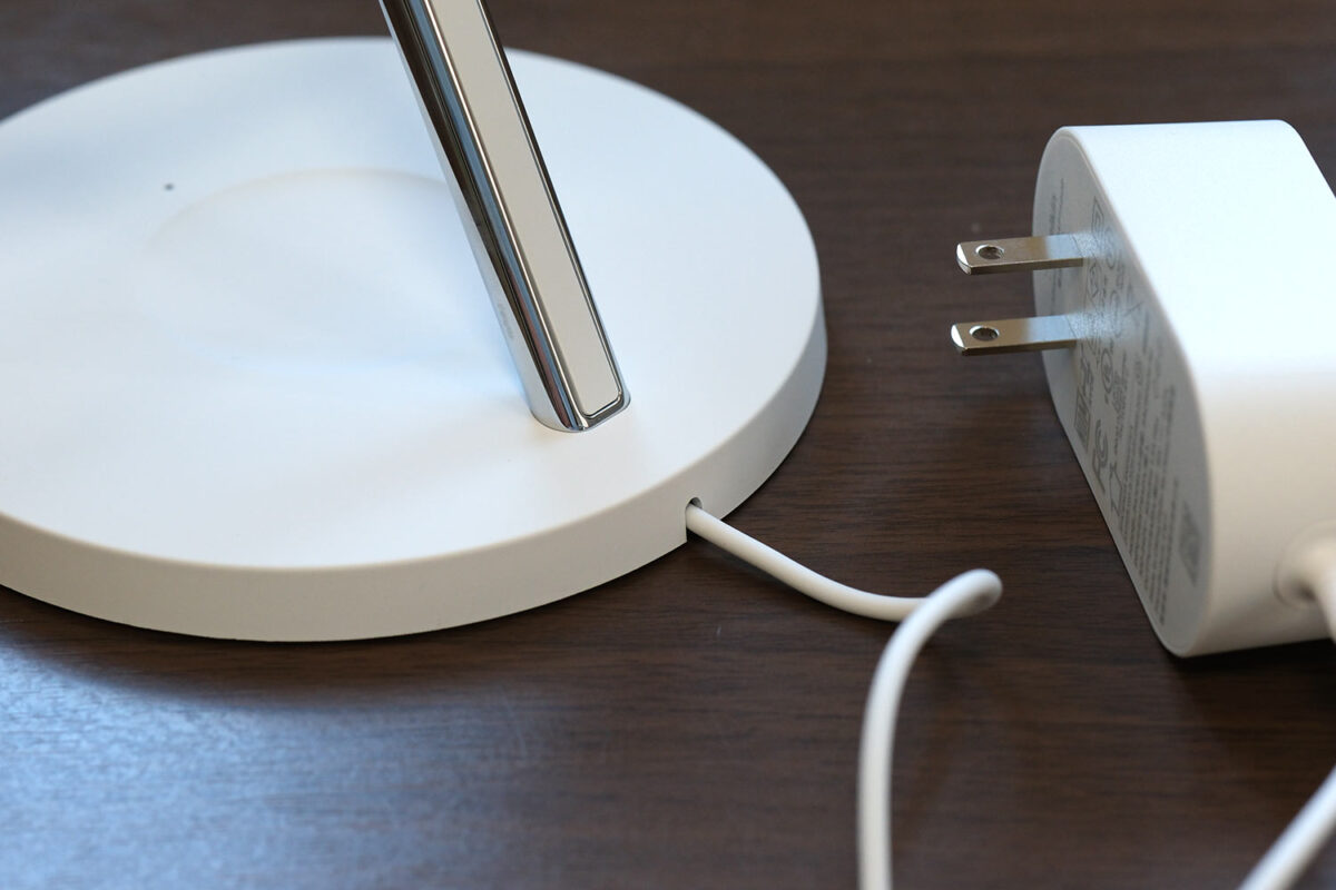 Belkin BOOST↑CHARGE PRO MagSafe 3-in-1 Wireless Charger 15W 電源コード部分