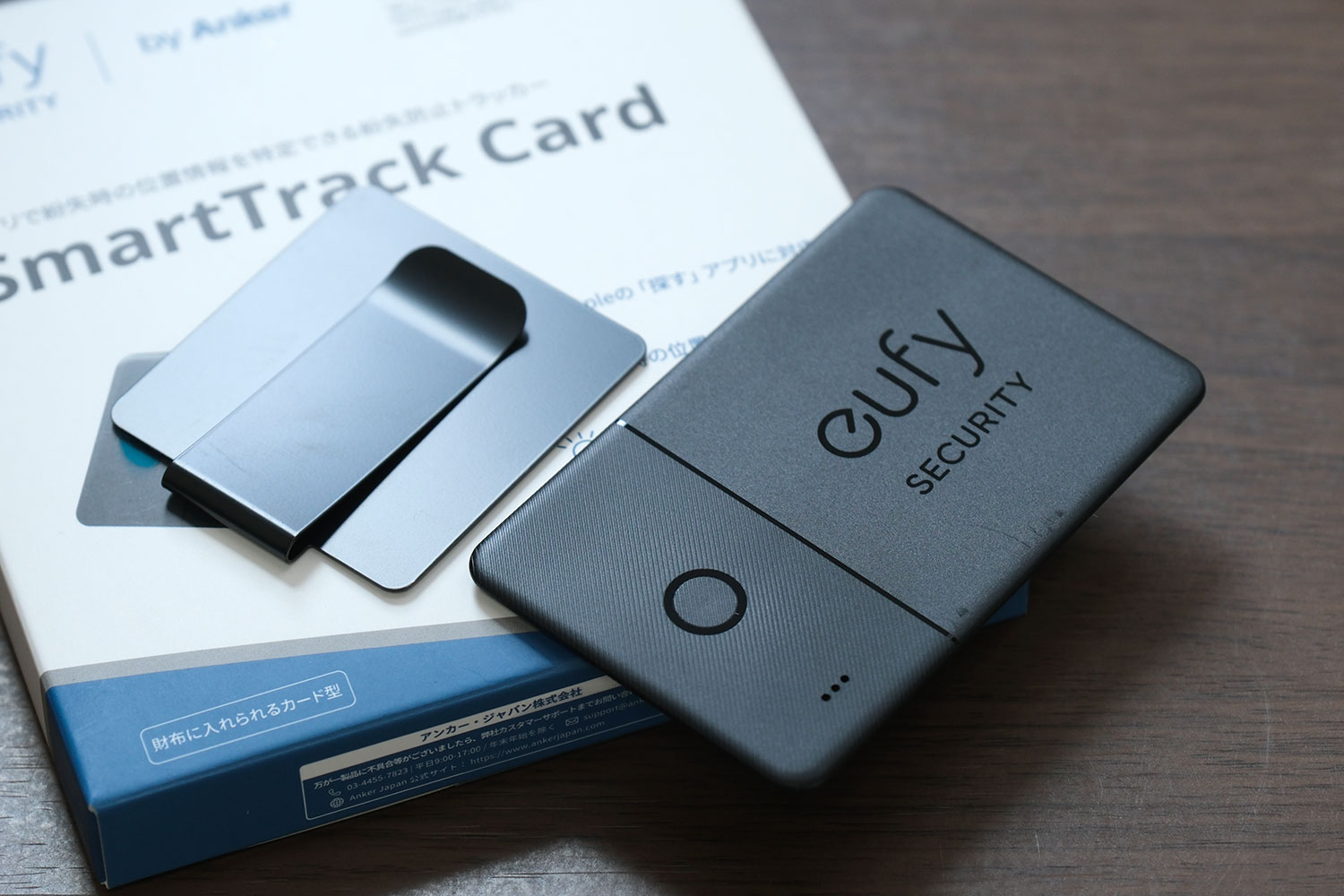 Eufy Security SmartTrack Card デザイン
