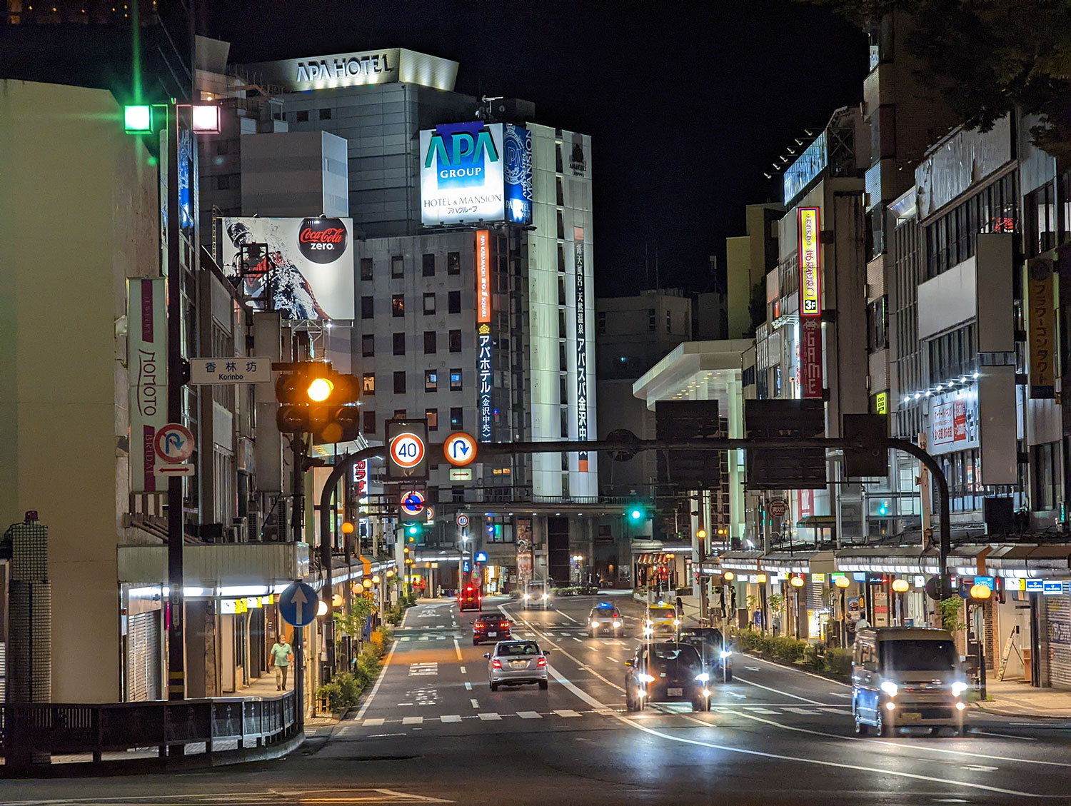 Pixel 6 Pro 夜の街を撮影