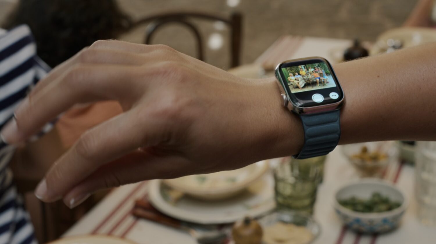 Apple Watch 9 ダブルタップジェスチャー