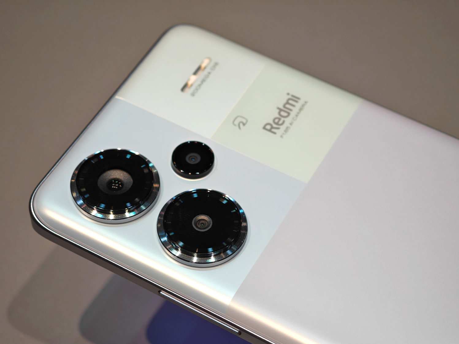 Redmi Note 13 Pro+ 5G リアカメラ